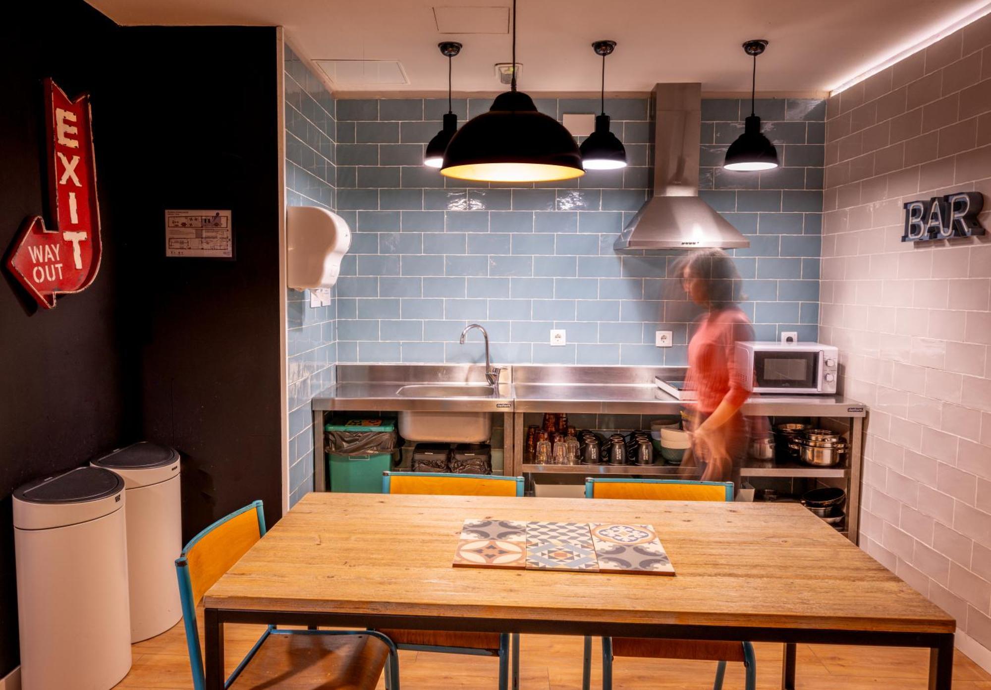 Factory Hostels Barcellona Esterno foto
