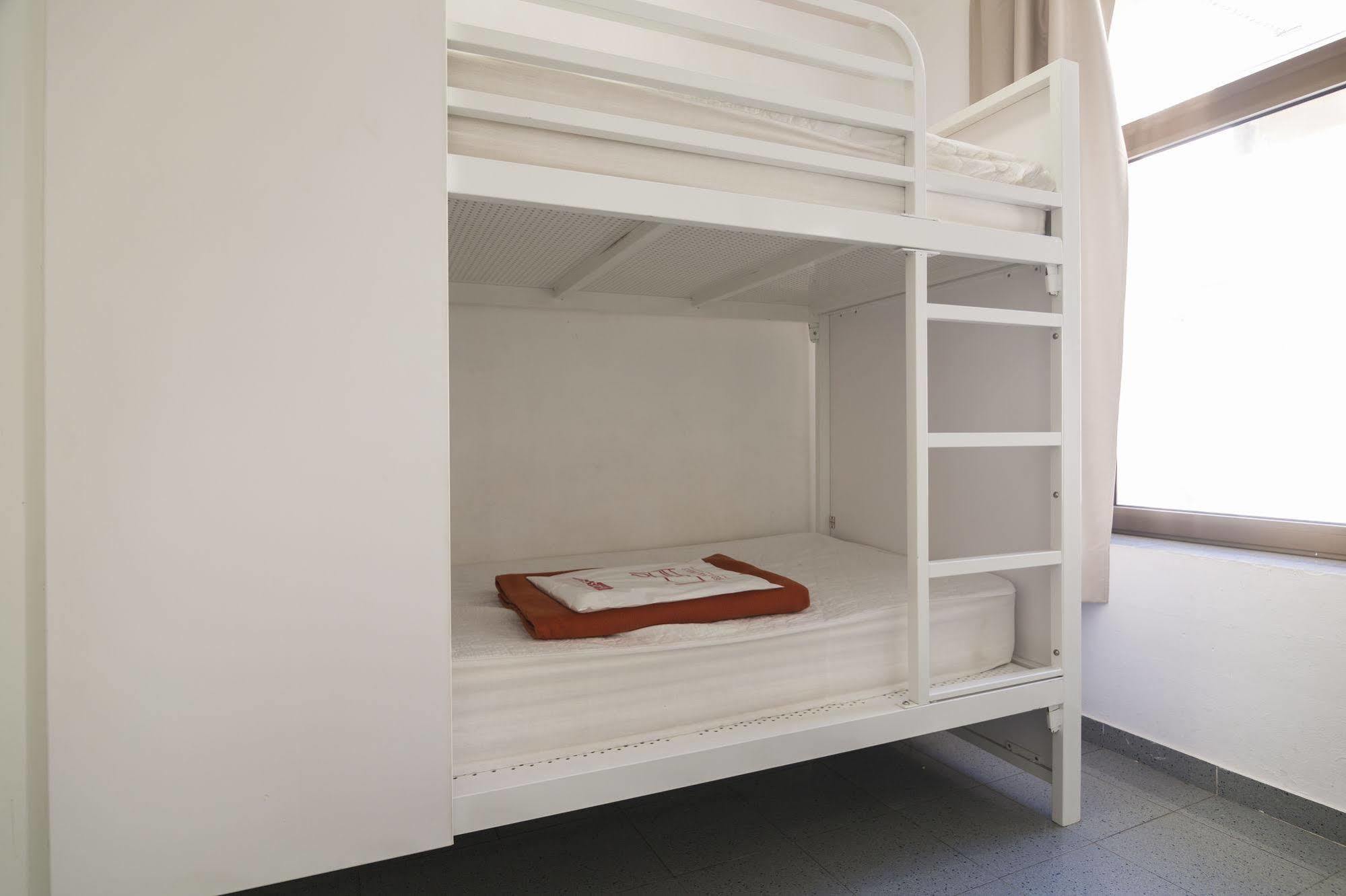 Factory Hostels Barcellona Esterno foto